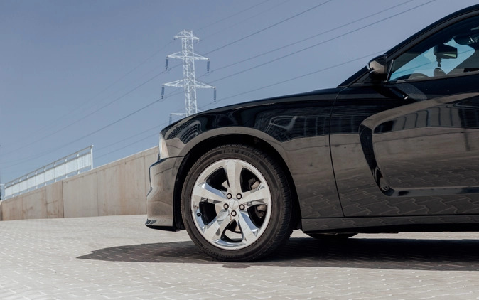 Dodge Charger cena 71000 przebieg: 211000, rok produkcji 2013 z Witkowo małe 232